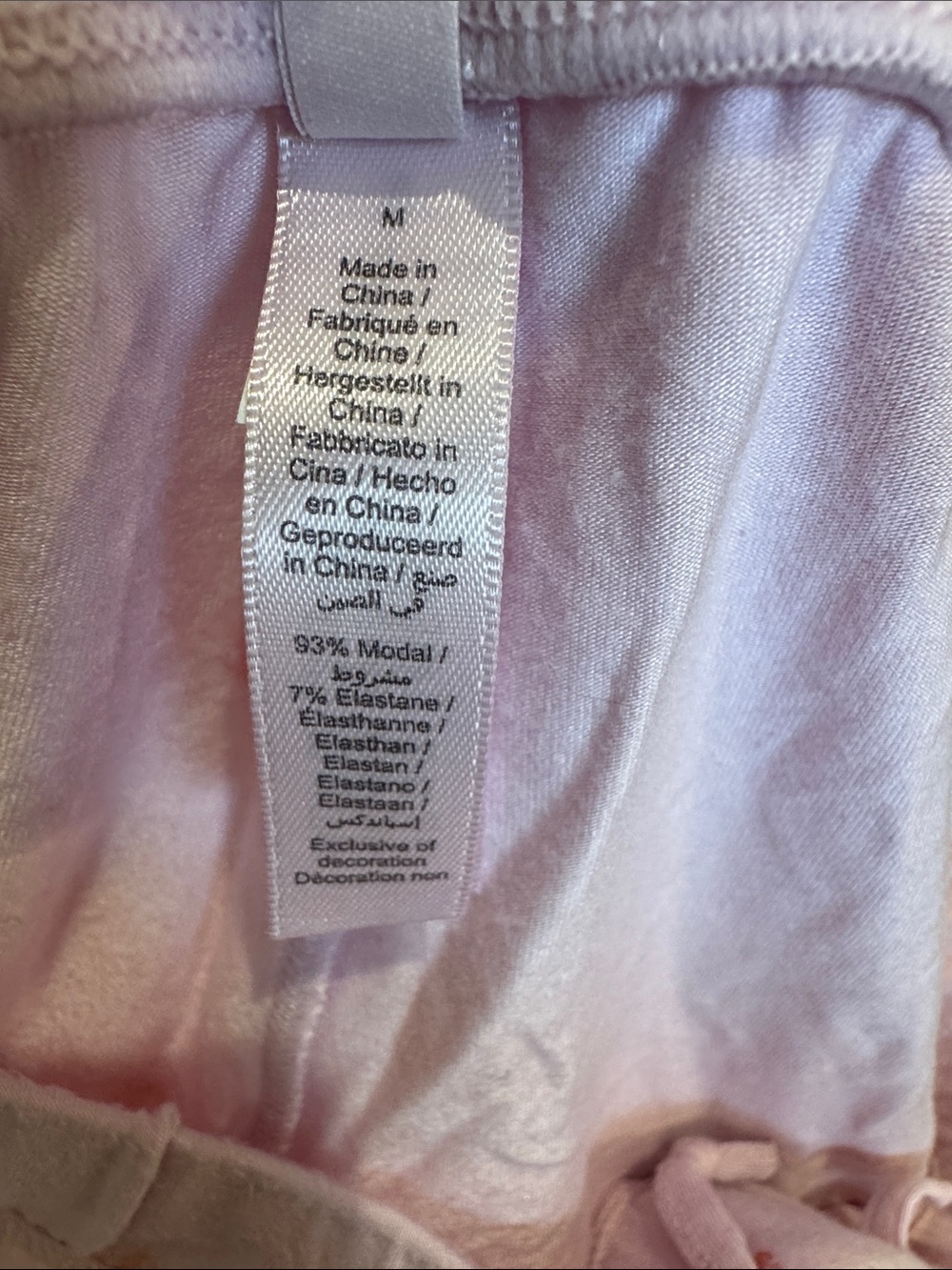 SKIMS Pink Lip-Print Lounge Top and Pants Set #470 - Picture 6 of 7